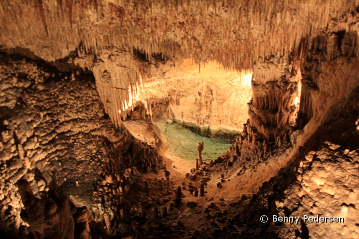 Coves del Drac 1.jpg - Coves del Drac den må man ikke snyde sig selv for meget smuk, og underholdning